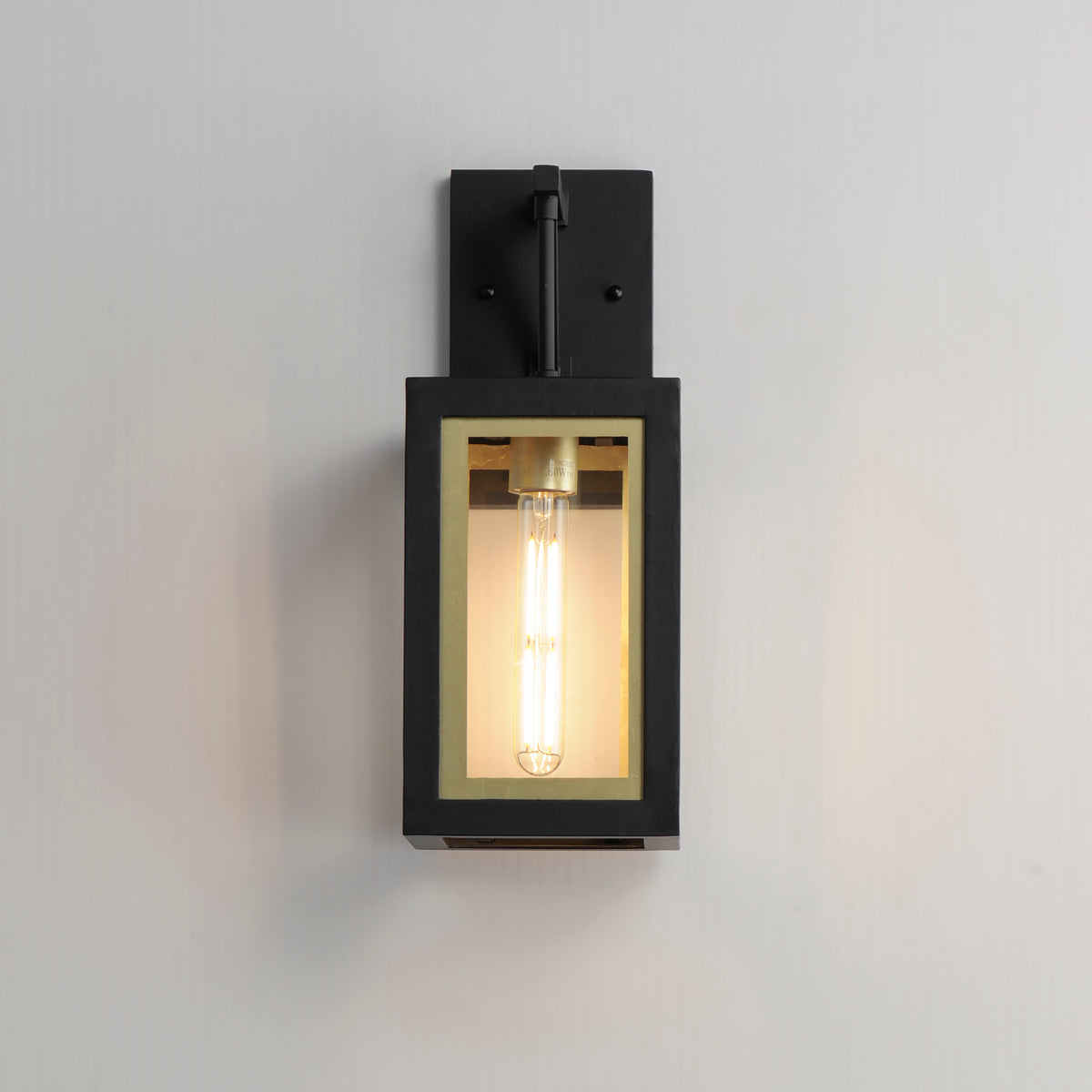 Neoclass 1-Light Outdoor Sconce